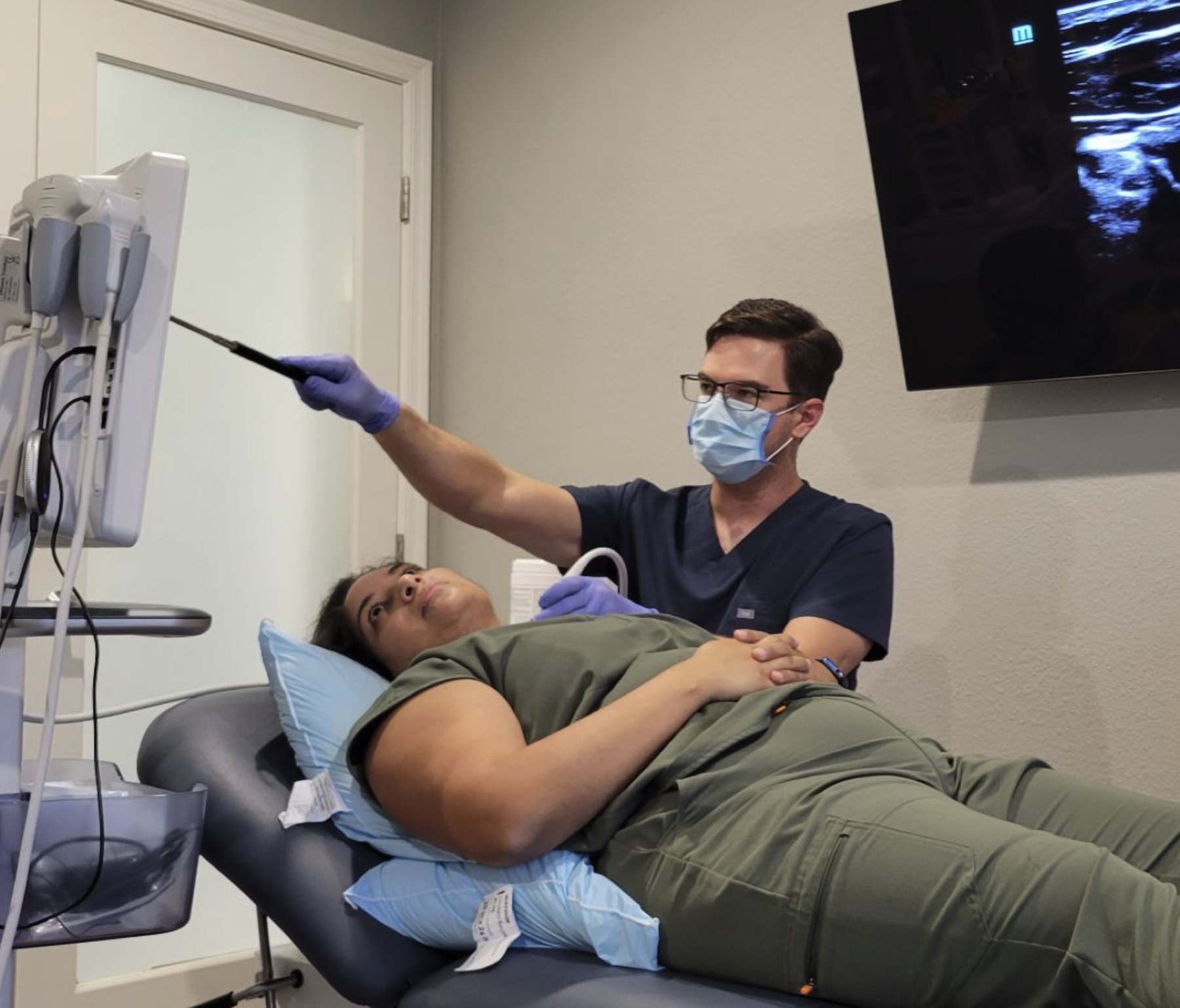 Dr. Sean performing an ultrasound-guided stellate ganglion block